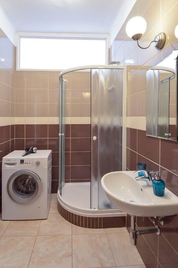 Modern Apartment Navratilova II Praha Eksteriør bilde